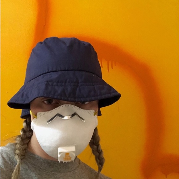 Meet your Posher, Emma - Picture 1 of 1